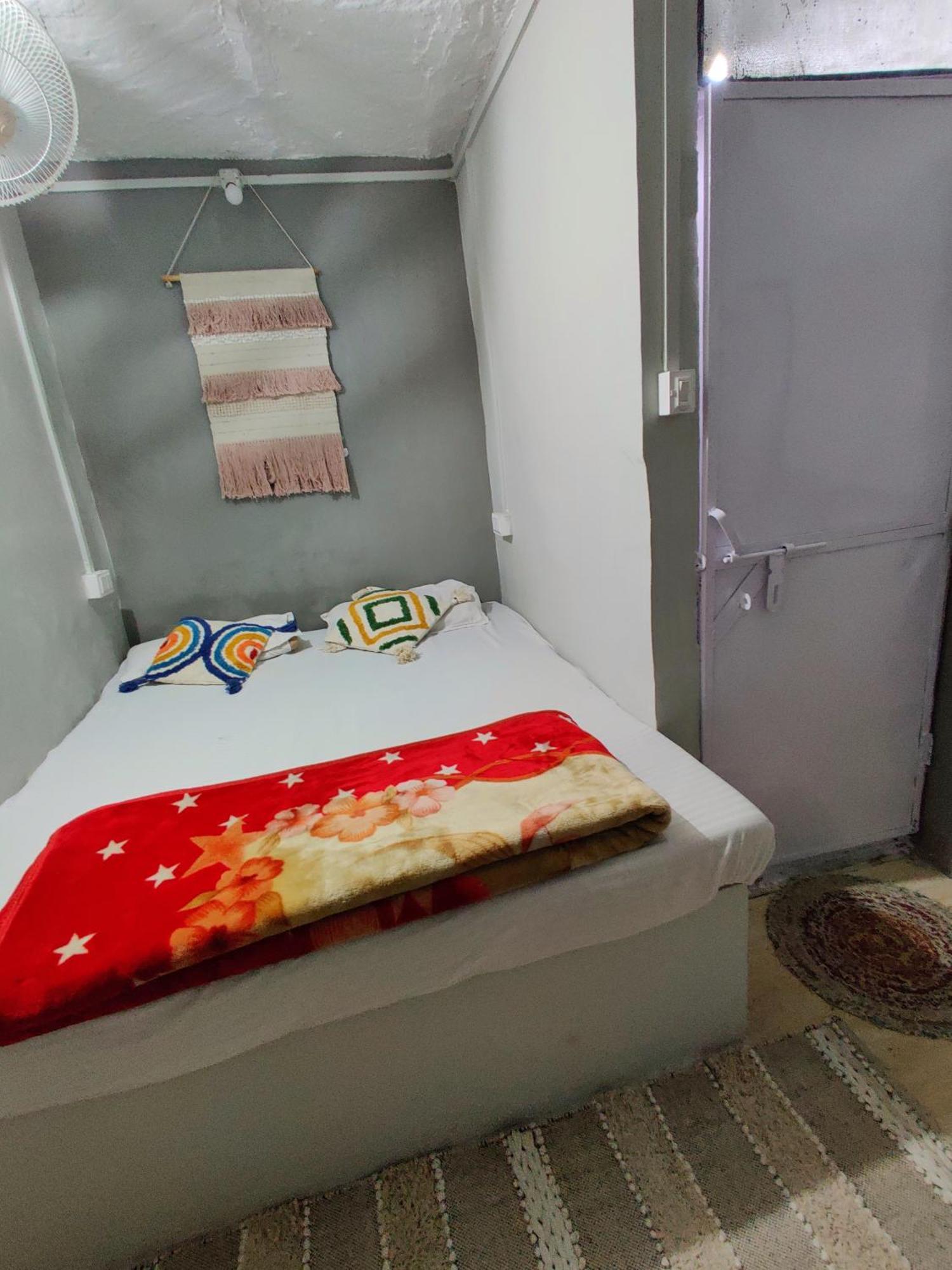 Varah Square Guest House بوشكار الغرفة الصورة