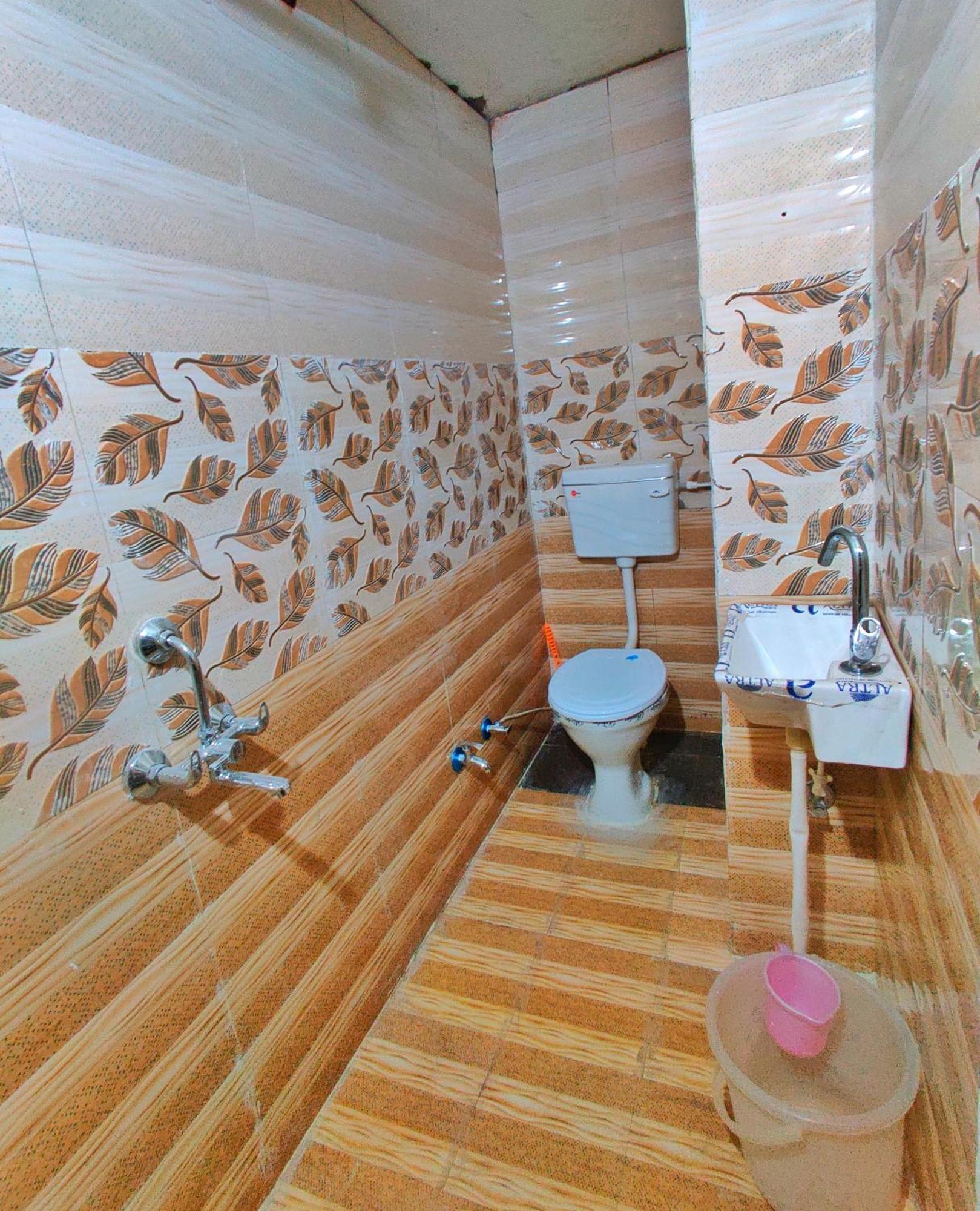 Varah Square Guest House بوشكار الغرفة الصورة